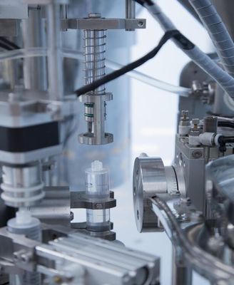 تجهیزات پر کردن سرنگ های آسپتیک با سرعت بالا