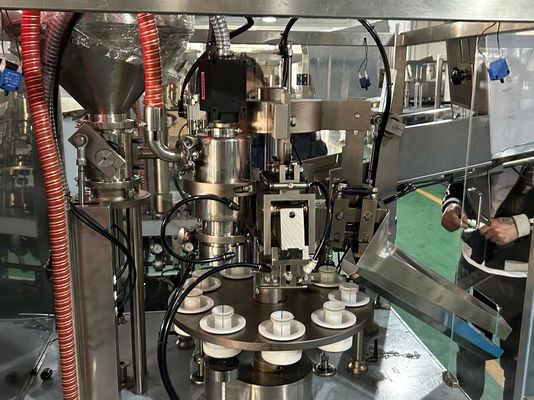 دستگاه بسته بندی پر کردن لوله نرم PLC 30-50pc/min برای محصولات لبنی